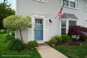 2 Heritage Ter, Jackson, NJ 08527 photo 1