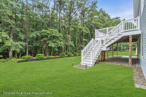19 Strathmere St, Waretown, NJ 08758 photo 4