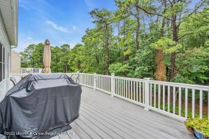 19 Strathmere St, Waretown, NJ 08758 photo 3