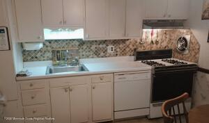 273 Colby Pl, Paramus, NJ 07652 photo 8