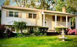 273 Colby Pl, Paramus, NJ 07652 photo 1