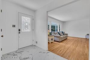 47 Devonshire Ct, Middletown, NJ 07748 photo 5