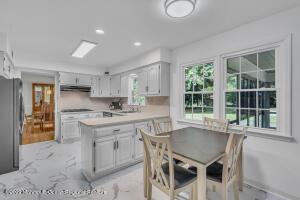 47 Devonshire Ct, Middletown, NJ 07748 photo 11