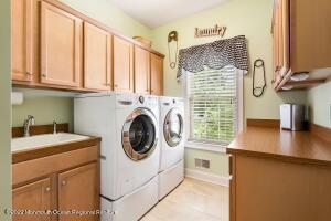 558 Herbert Ln, Brick, NJ 08724 photo 44