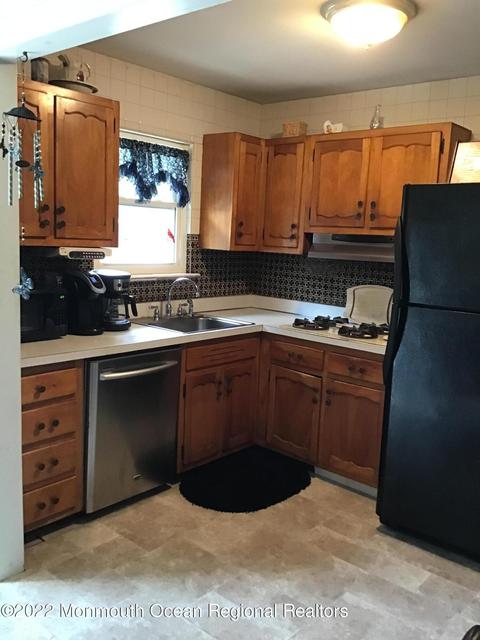 4 Juniper Ln, Jackson, NJ 08527 photo 6
