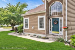 61 Strathmere St, Waretown, NJ 08758 photo 6