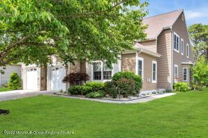 61 Strathmere St, Waretown, NJ 08758 photo 5