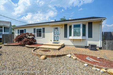 124 E Granada Dr, Brick, NJ 08723 photo 2