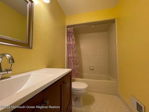 161 Redpine, Old Bridge, NJ 08857 photo 11