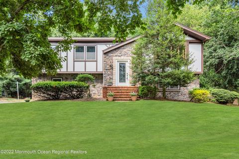 164 Whispering Pines Dr, Lincroft, NJ 07738