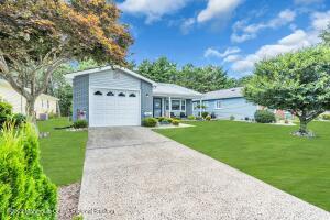 85 Meadowbrook Rd, Brick, NJ 08723 photo 2