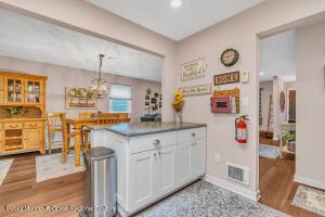 85 Meadowbrook Rd, Brick, NJ 08723 photo 14