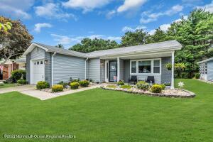85 Meadowbrook Rd, Brick, NJ 08723 photo 3