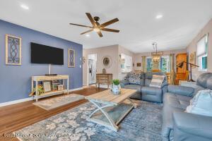 85 Meadowbrook Rd, Brick, NJ 08723 photo 7