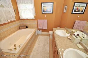 124 Spring Lake Blvd, Waretown, NJ 08758 photo 42