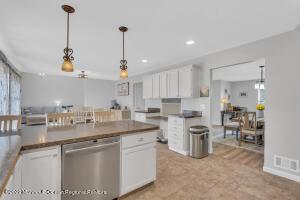 617 Wilbert Ave, Forked River, NJ 08731 photo 12