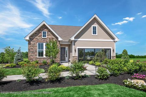 142 Wisteria Ct, Freehold, NJ 07728