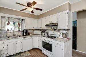 42 E 3rd St, Howell, NJ 07731 photo 11