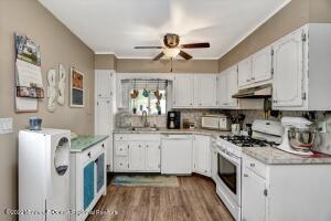 42 E 3rd St, Howell, NJ 07731 photo 9