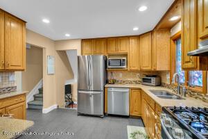 12 Dailey Dr, Hamilton, NJ 08620 photo 17
