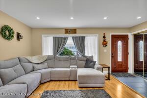 12 Dailey Dr, Hamilton, NJ 08620 photo 13
