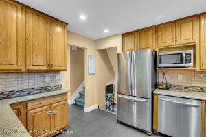 12 Dailey Dr, Hamilton, NJ 08620 photo 18