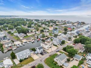 81 Baltic Ave, Waretown, NJ 08758 photo 72