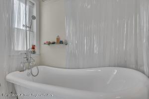 81 Baltic Ave, Waretown, NJ 08758 photo 40