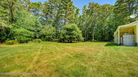 610 Pine St, Jackson, NJ 08527 photo 3