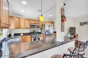 10 River Dr, Toms River, NJ 08753 photo 15