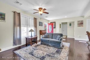 10 River Dr, Toms River, NJ 08753 photo 6