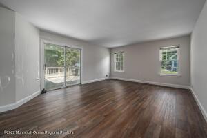 6 Lancaster Ct, Forked River, NJ 08731 photo 4