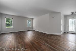 6 Lancaster Ct, Forked River, NJ 08731 photo 3
