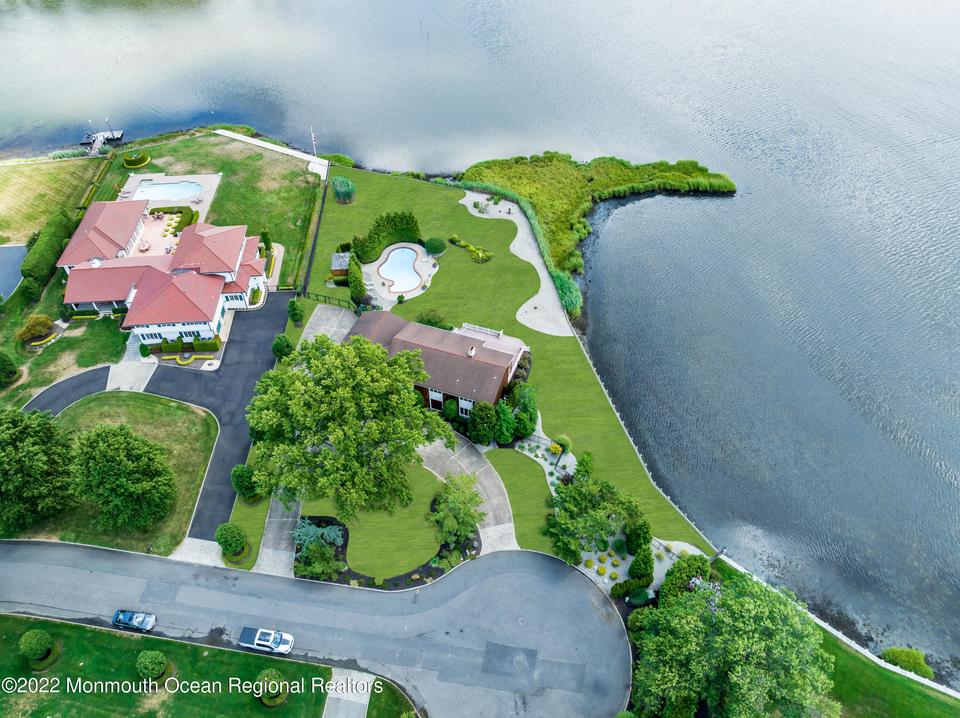  17 Harbor Dr, Rumson, NJ 07760 photo 88