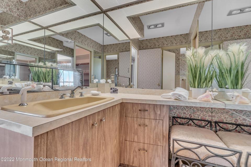  17 Harbor Dr, Rumson, NJ 07760 photo 59