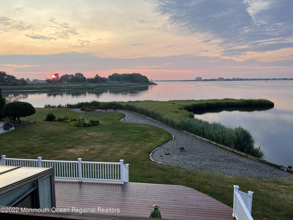  17 Harbor Dr, Rumson, NJ 07760 photo 84