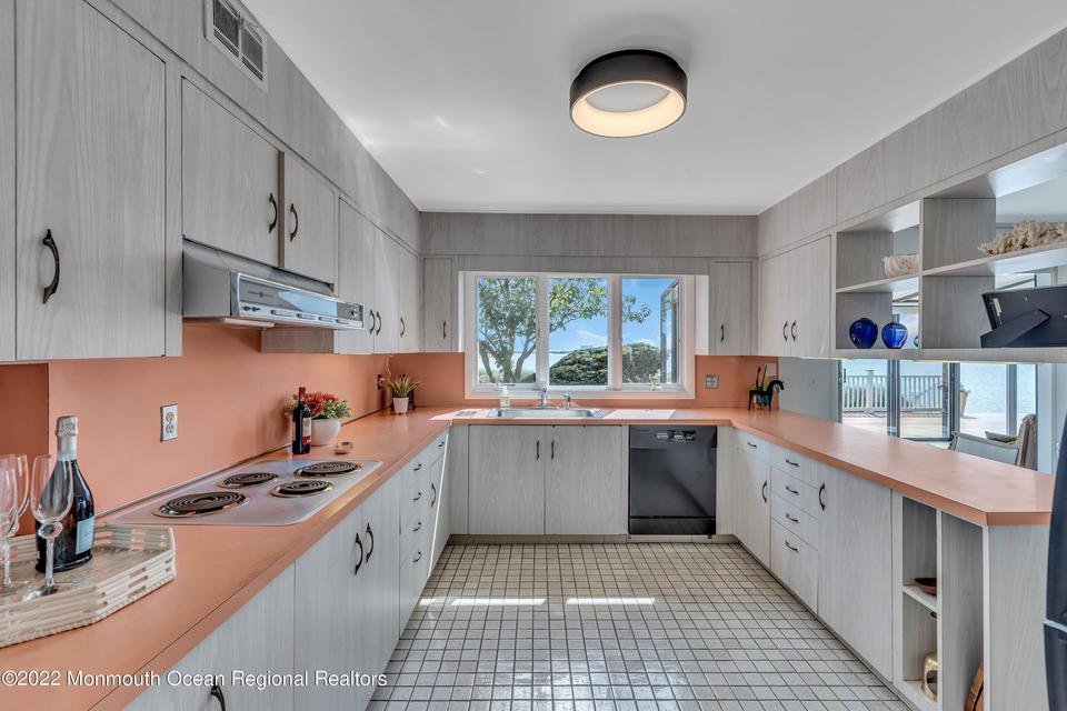  17 Harbor Dr, Rumson, NJ 07760 photo 35