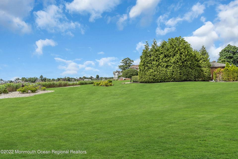  17 Harbor Dr, Rumson, NJ 07760 photo 83
