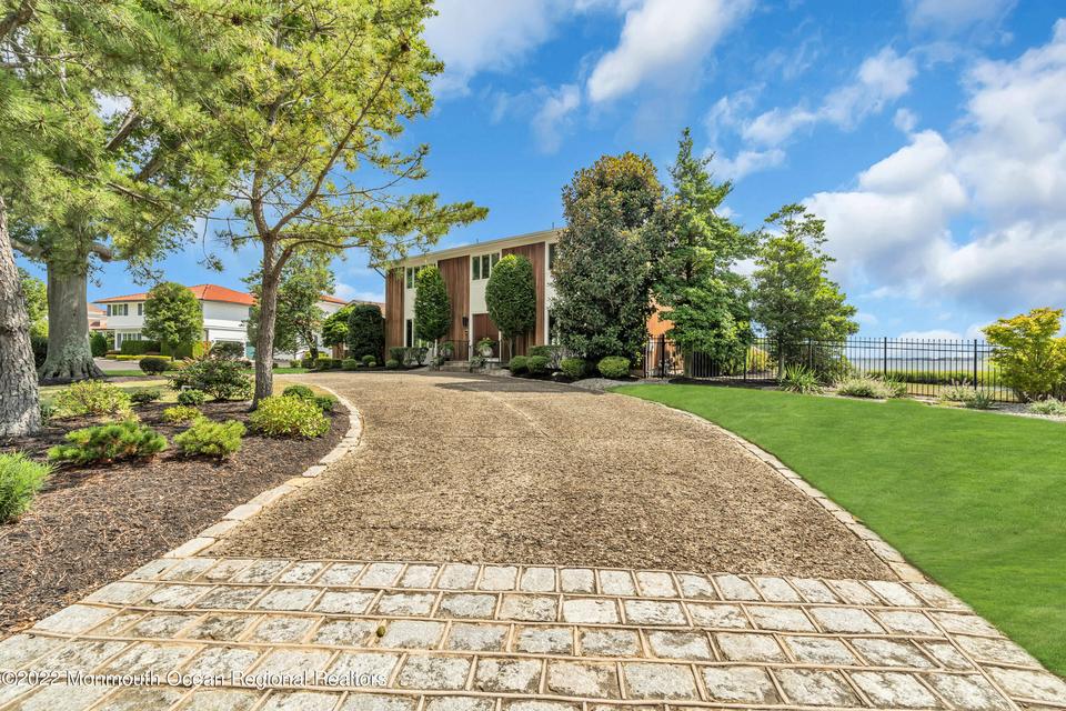  17 Harbor Dr, Rumson, NJ 07760 photo 13