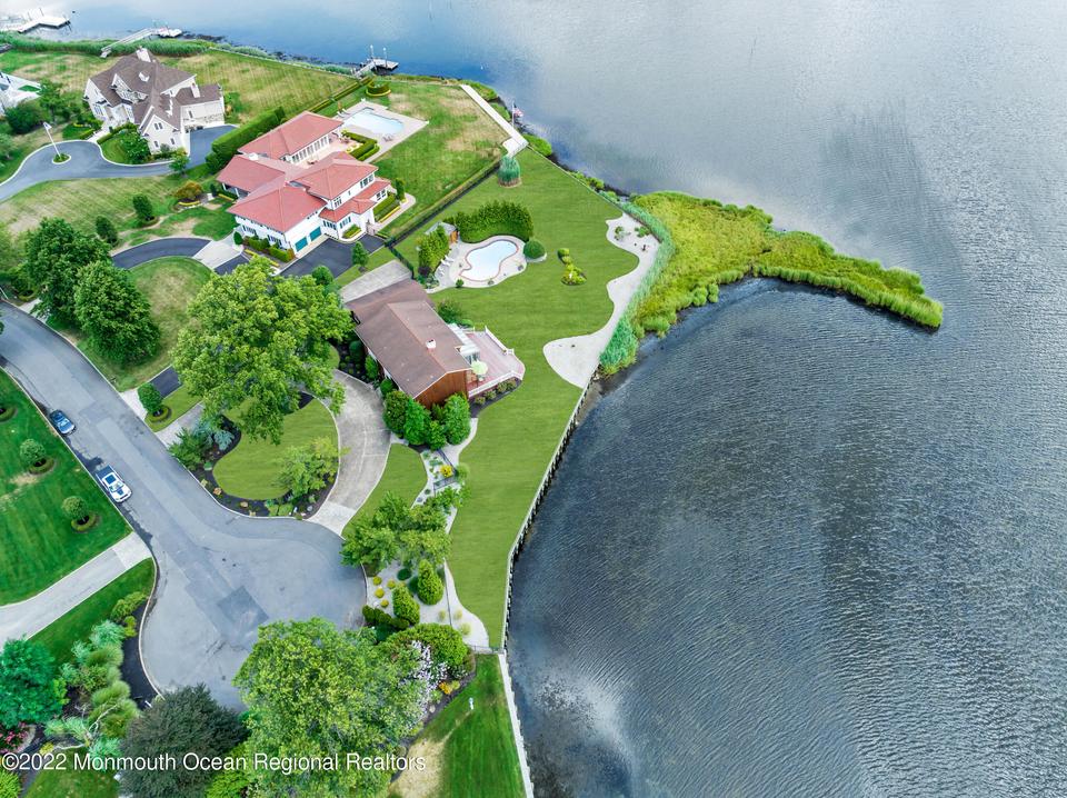  17 Harbor Dr, Rumson, NJ 07760 photo 89