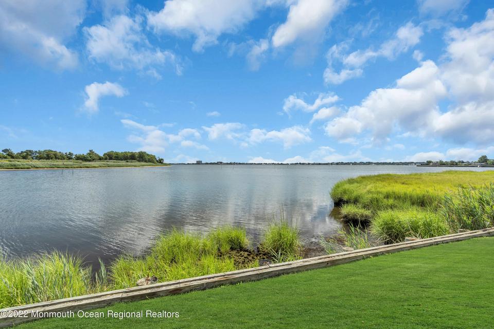 17 Harbor Dr, Rumson, NJ 07760 photo 81