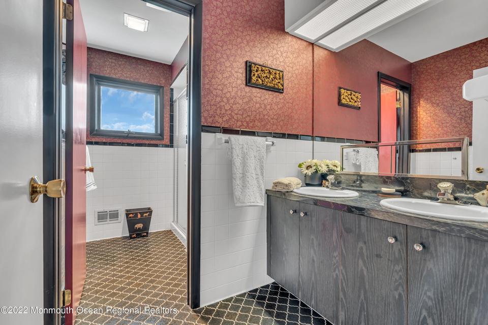  17 Harbor Dr, Rumson, NJ 07760 photo 70