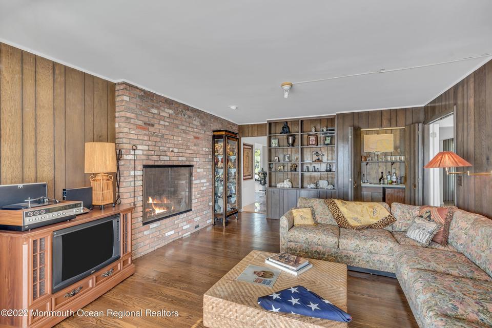  17 Harbor Dr, Rumson, NJ 07760 photo 48