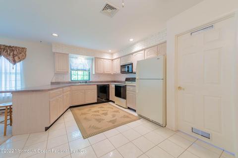 6 Rushmore Dr, Brick, NJ 08724 photo 14