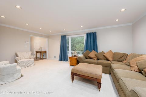 92 Stillwell Rd, Middletown, NJ 07748 photo 12