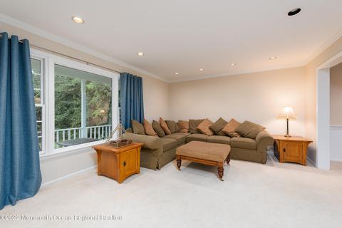 92 Stillwell Rd, Middletown, NJ 07748 photo 11