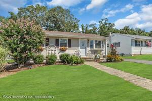 725 Eastern Ln, Brick, NJ 08724 photo 5