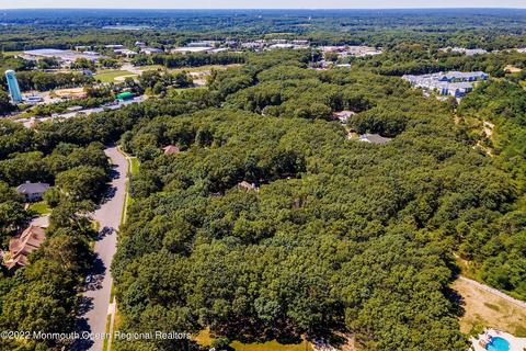 2112 Shadowbrook Dr, Wall, NJ 07719 photo 21