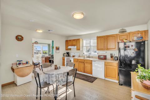 118 Dollmore Ave, Waretown, NJ 08758 photo 4