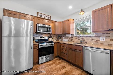 402 4th St, Waretown, NJ 08758 photo 15